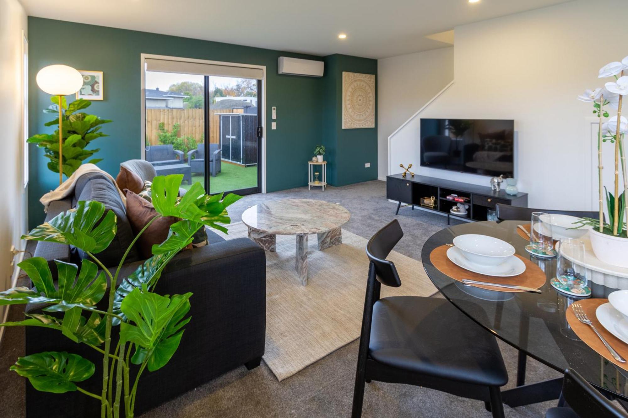 Serene Living 2 Bed With Carpark Apartment