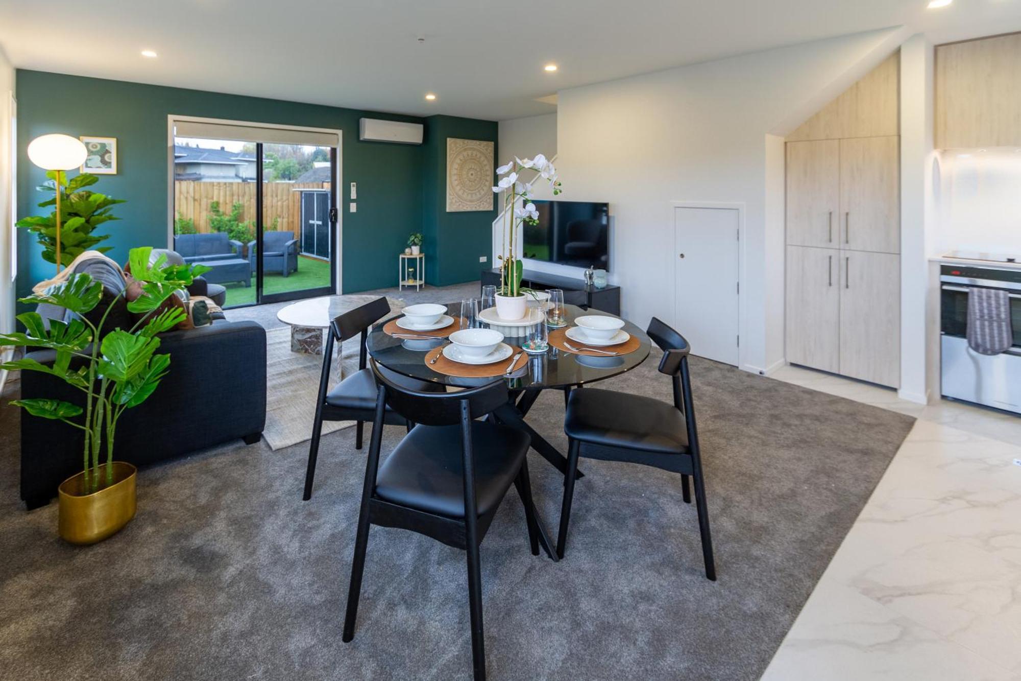 Serene Living 2 Bed With Carpark *