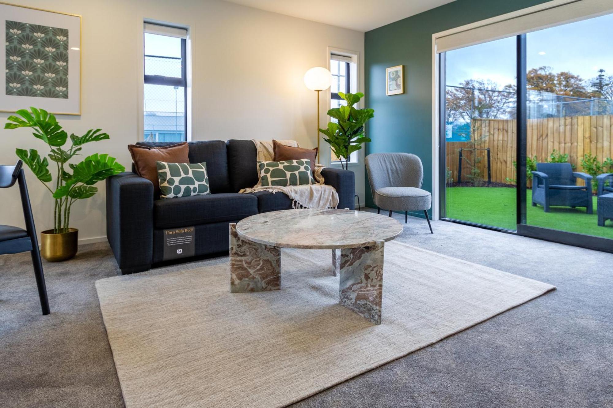 Serene Living 2 Bed With Carpark Apartment *
