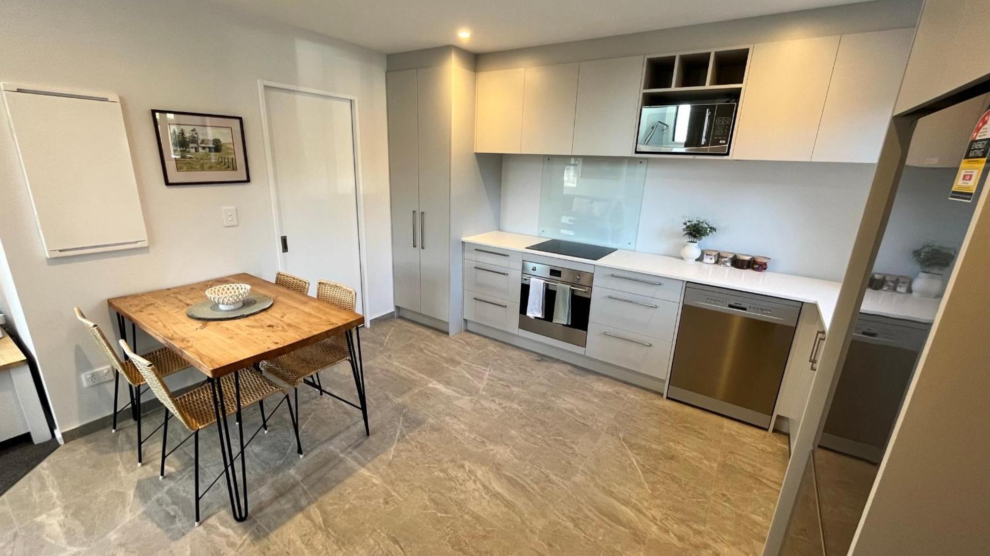 Luxury 2 Bedroom By St Park *