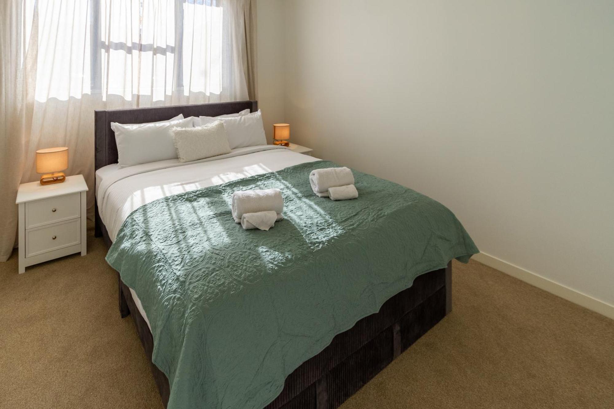 Apartment Charming 3 Bedroom Near