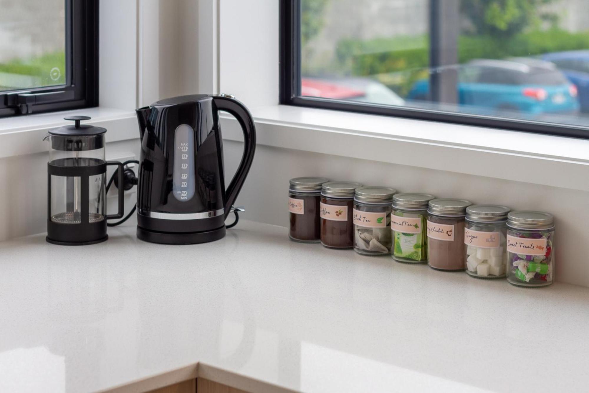 Ideal Location In - 2 Bed Views * Christchurch