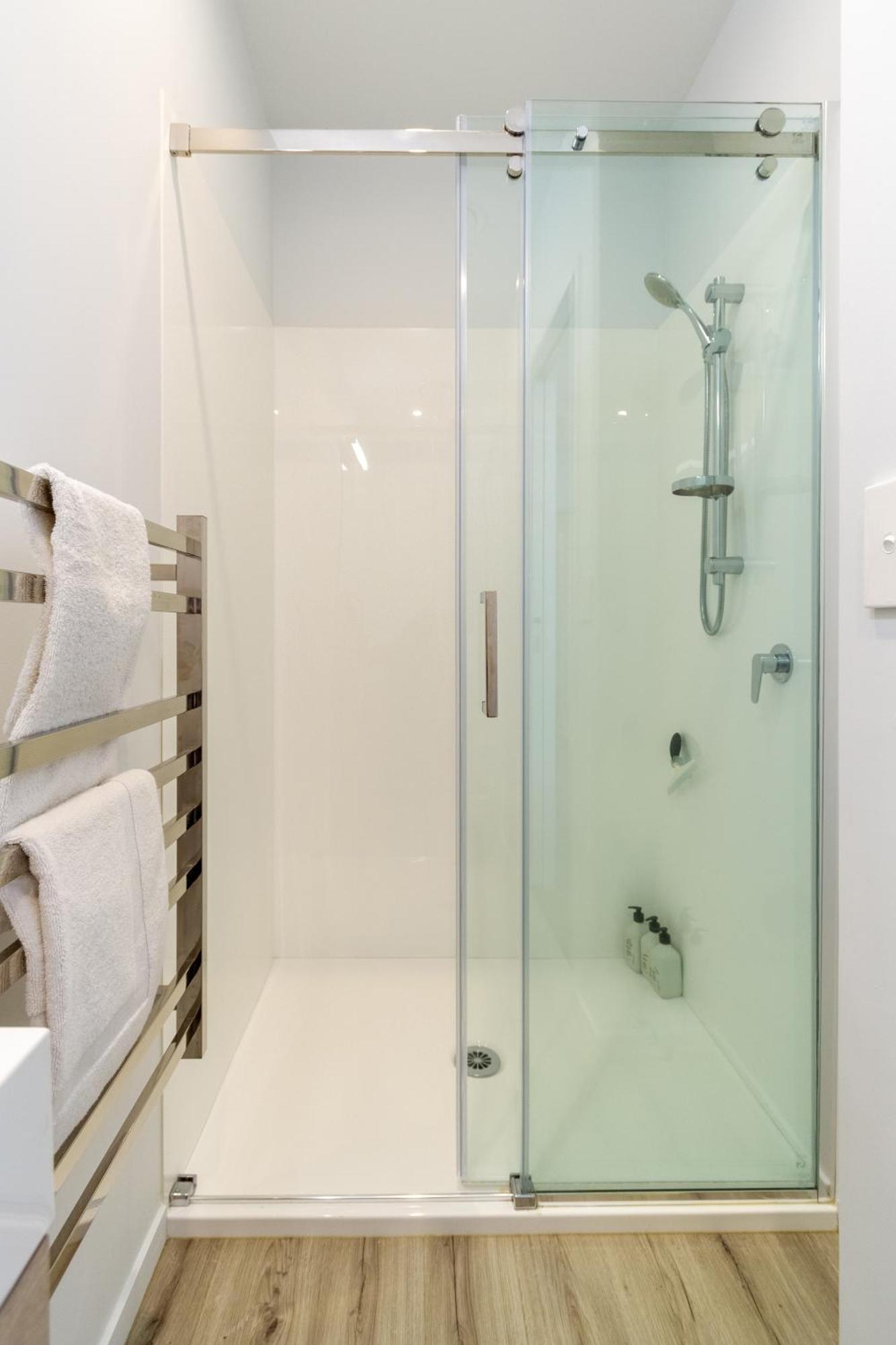 Apartment 2br Townhouse With Free Carpark