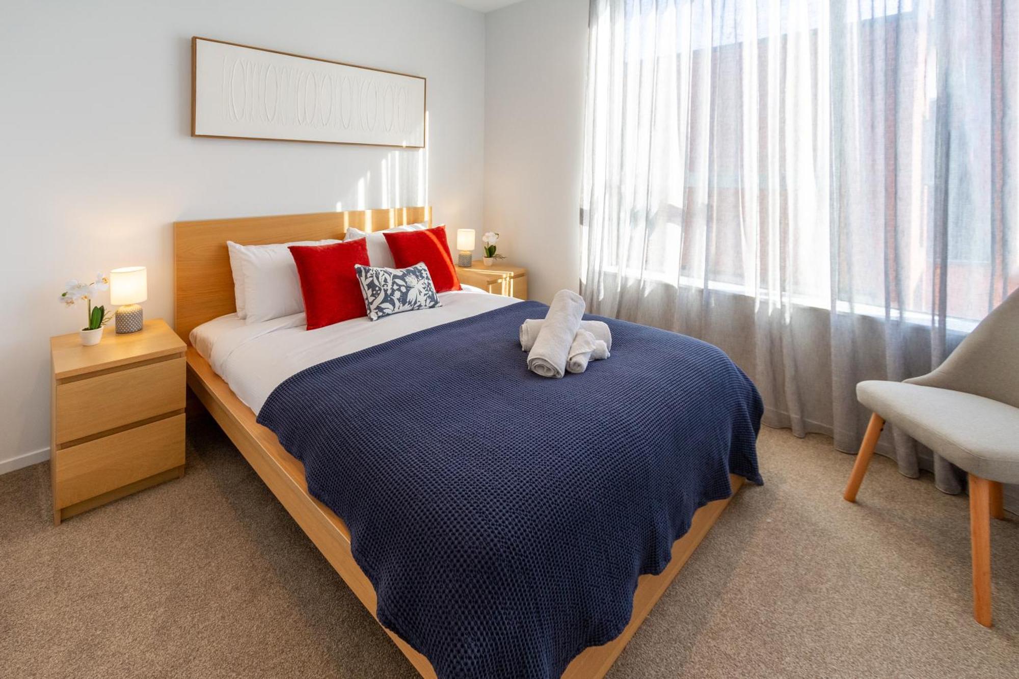 2br Townhouse With Free Carpark * Christchurch
