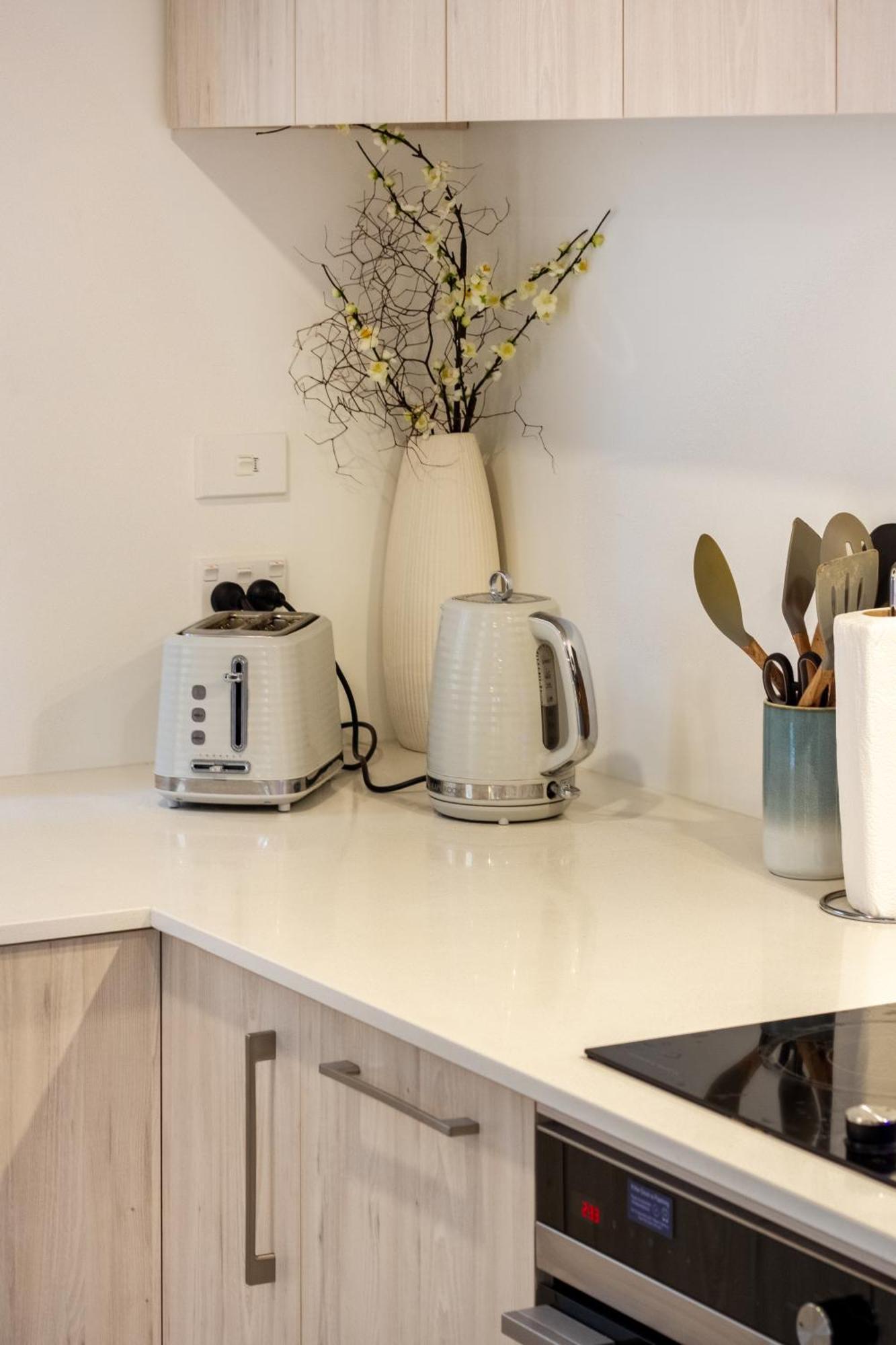 4 Bedrooms In The Heart Of Cbd * Christchurch