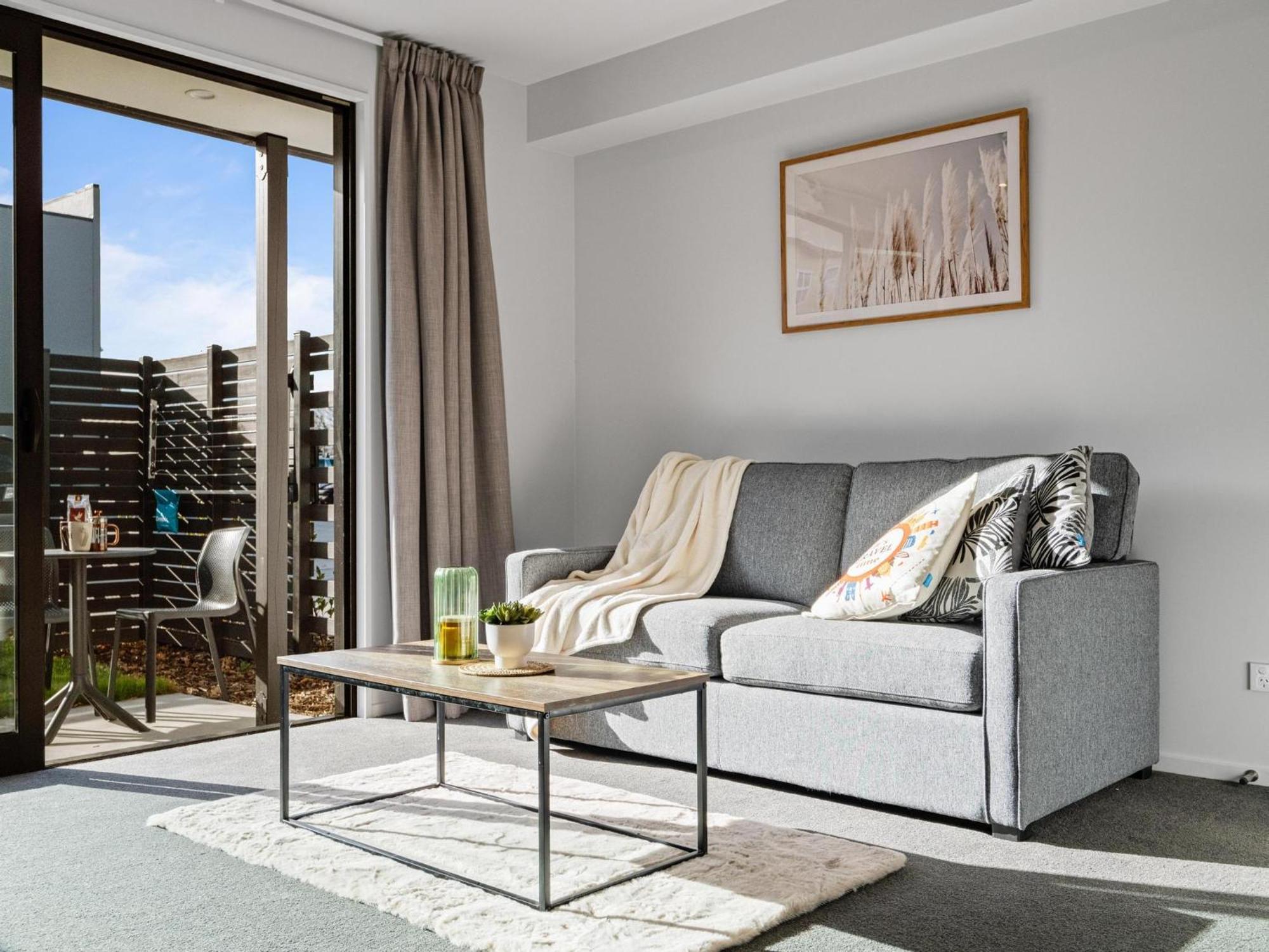Apartment Cbd 2 Bed 2 Bath With Free Parking Christchurch
