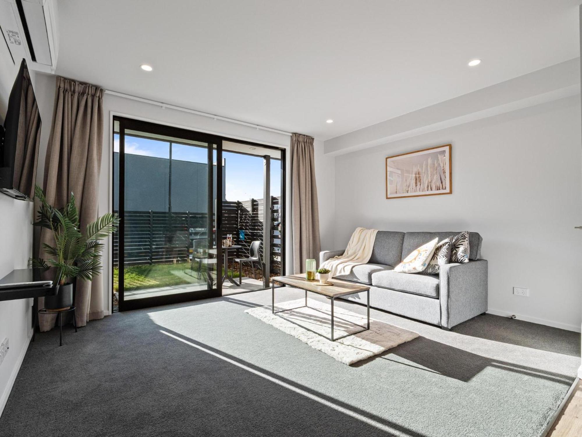 Apartment Cbd 2 Bed 2 Bath With Free Parking Christchurch
