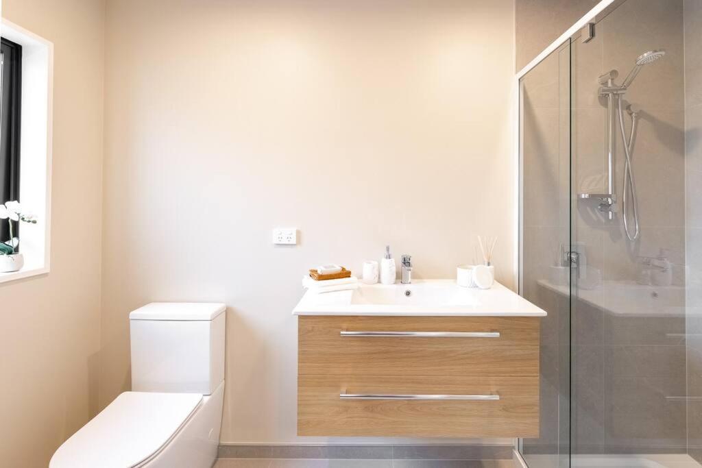 Brand New & Townhouse Apartment *