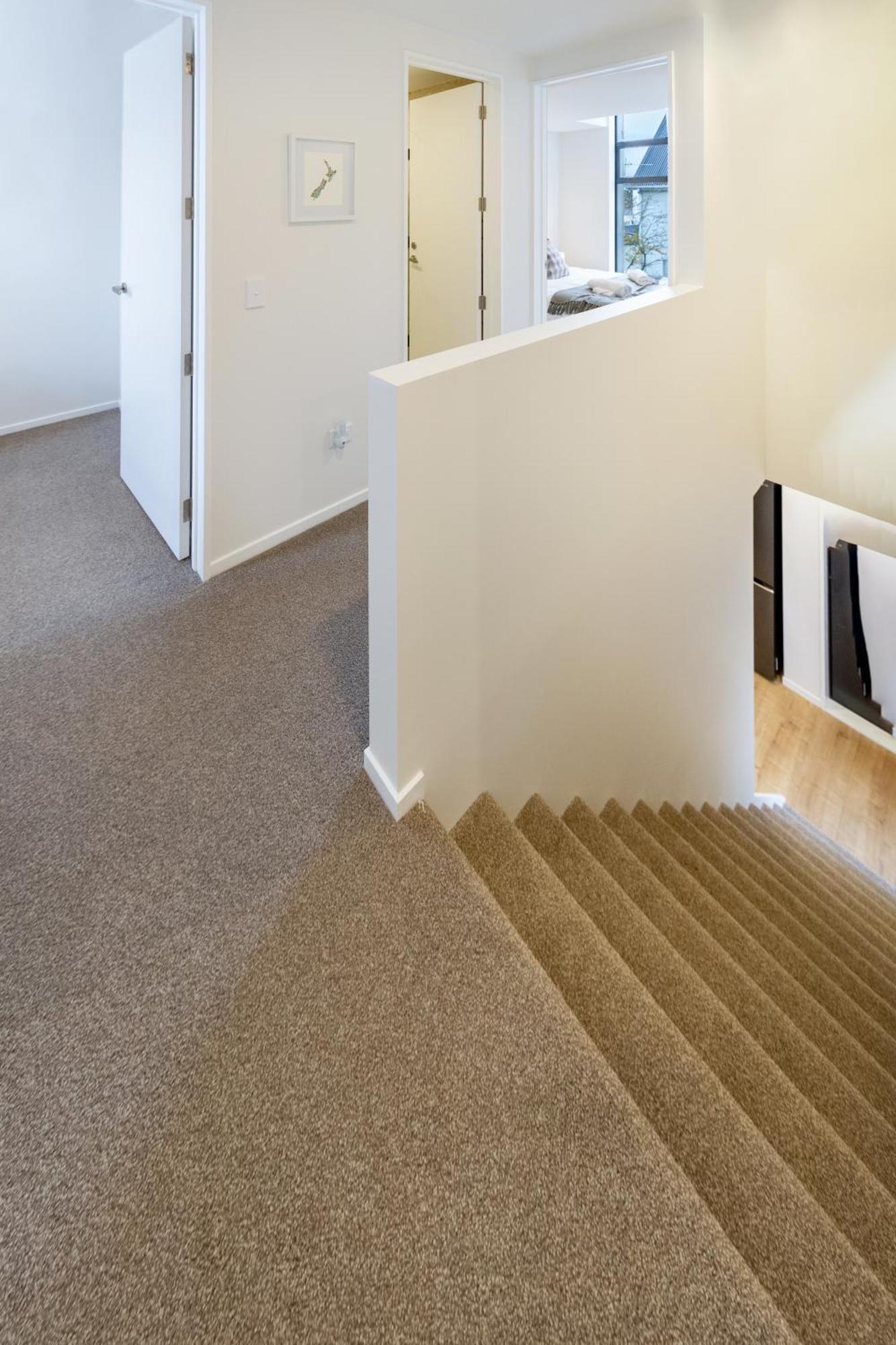 Apartment Stylish 3 Bedroom In Prime With Garage