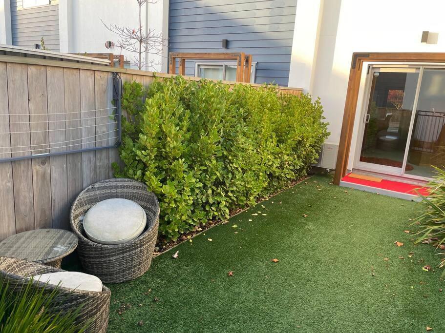 Cbd 2 Bedroom Parkside Living By Hagley With Free Parking Holiday home