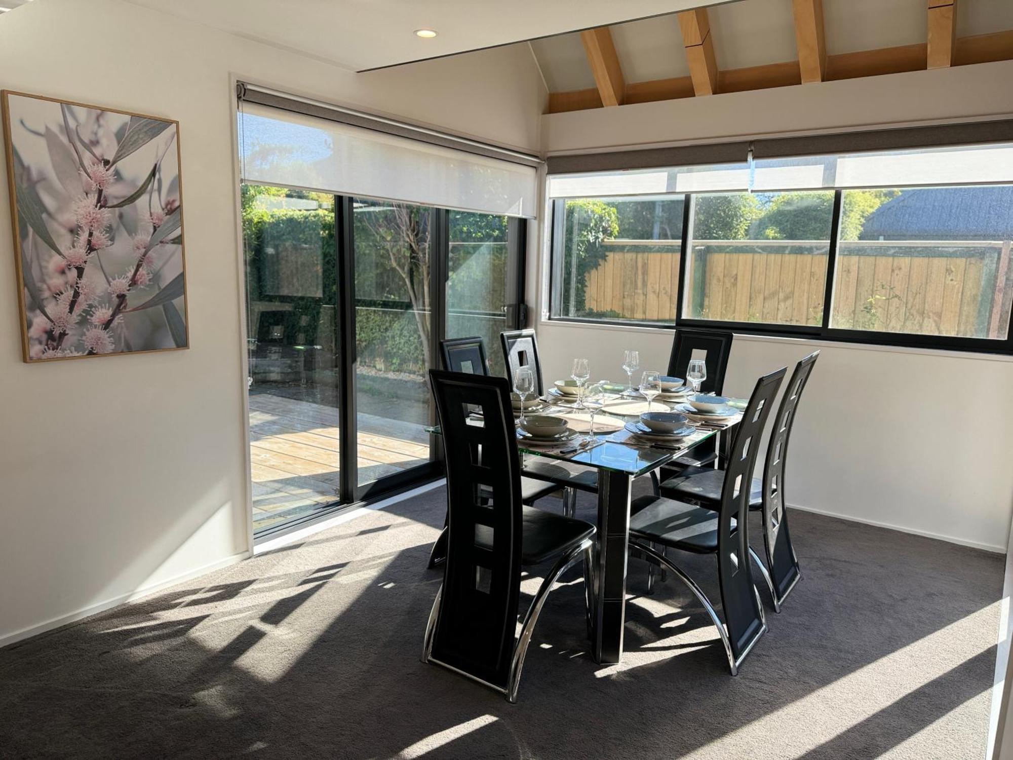 Holiday home Airport Retreat 4br 8 Guests *