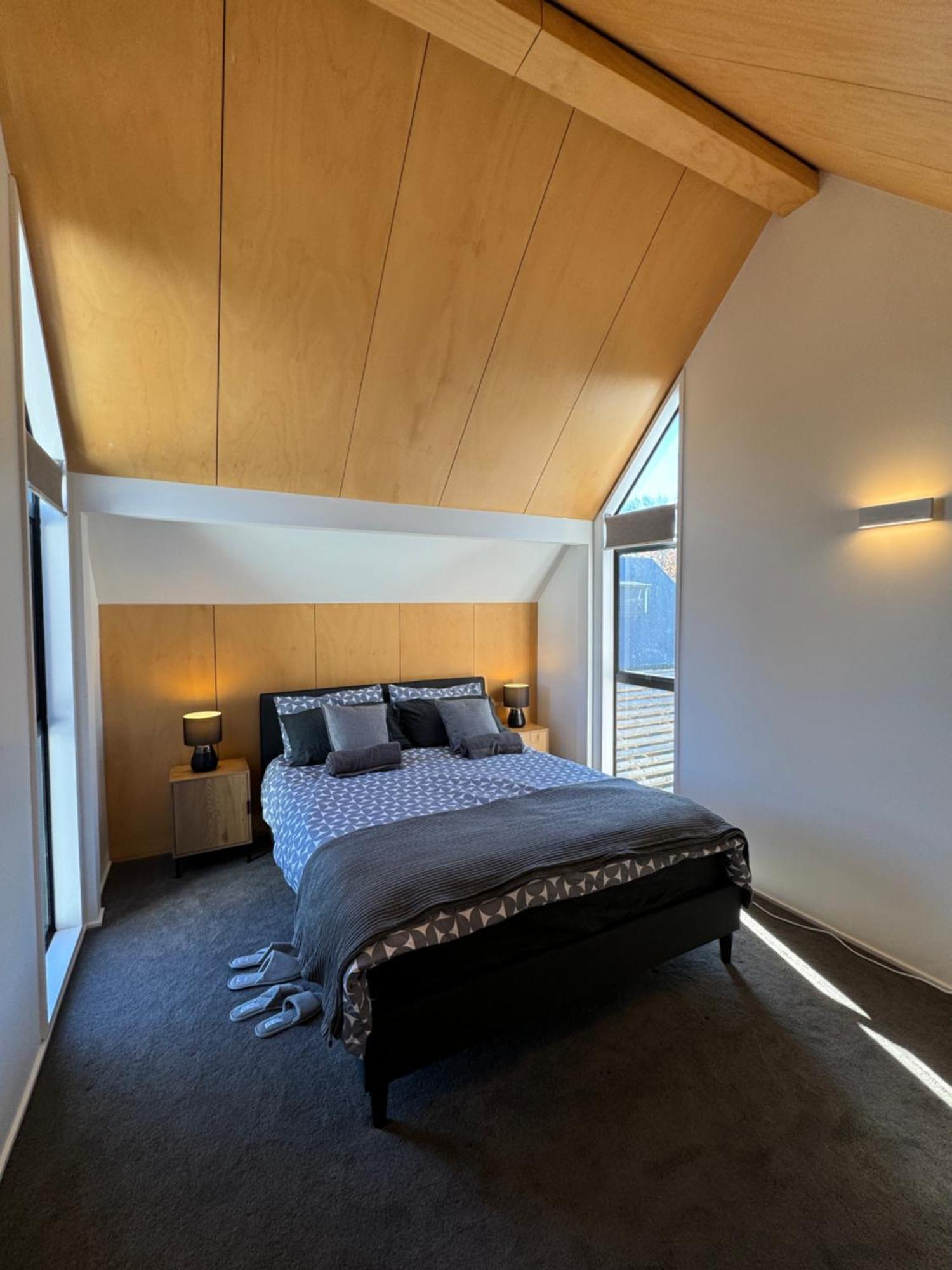 Holiday home Airport Retreat 4br 8 Guests