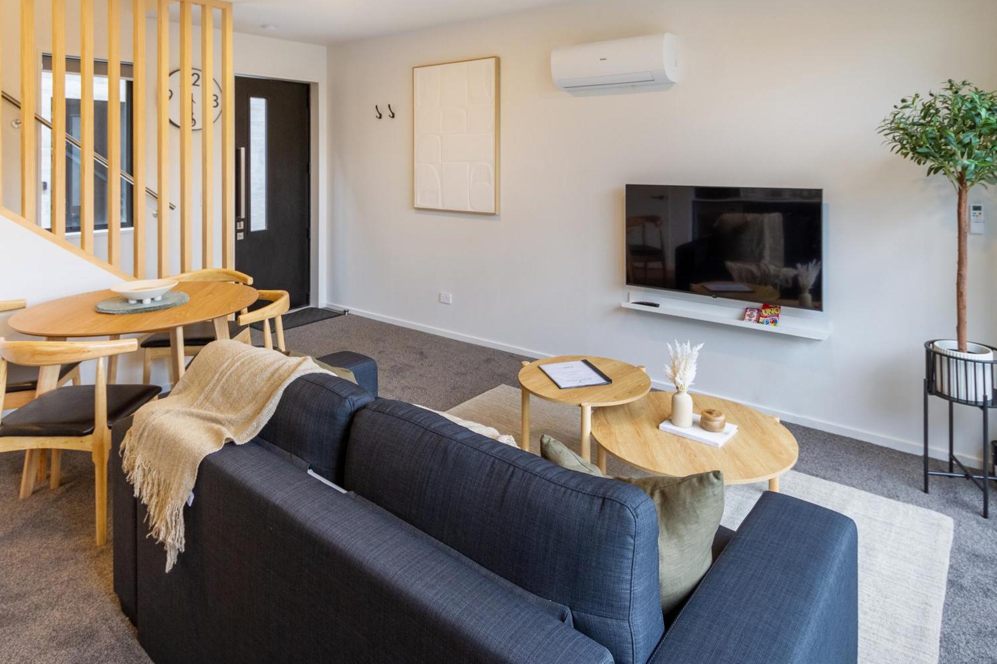 2 Bed, 2 Bath W Sofa Bed - Great Cafes Nearby * Christchurch