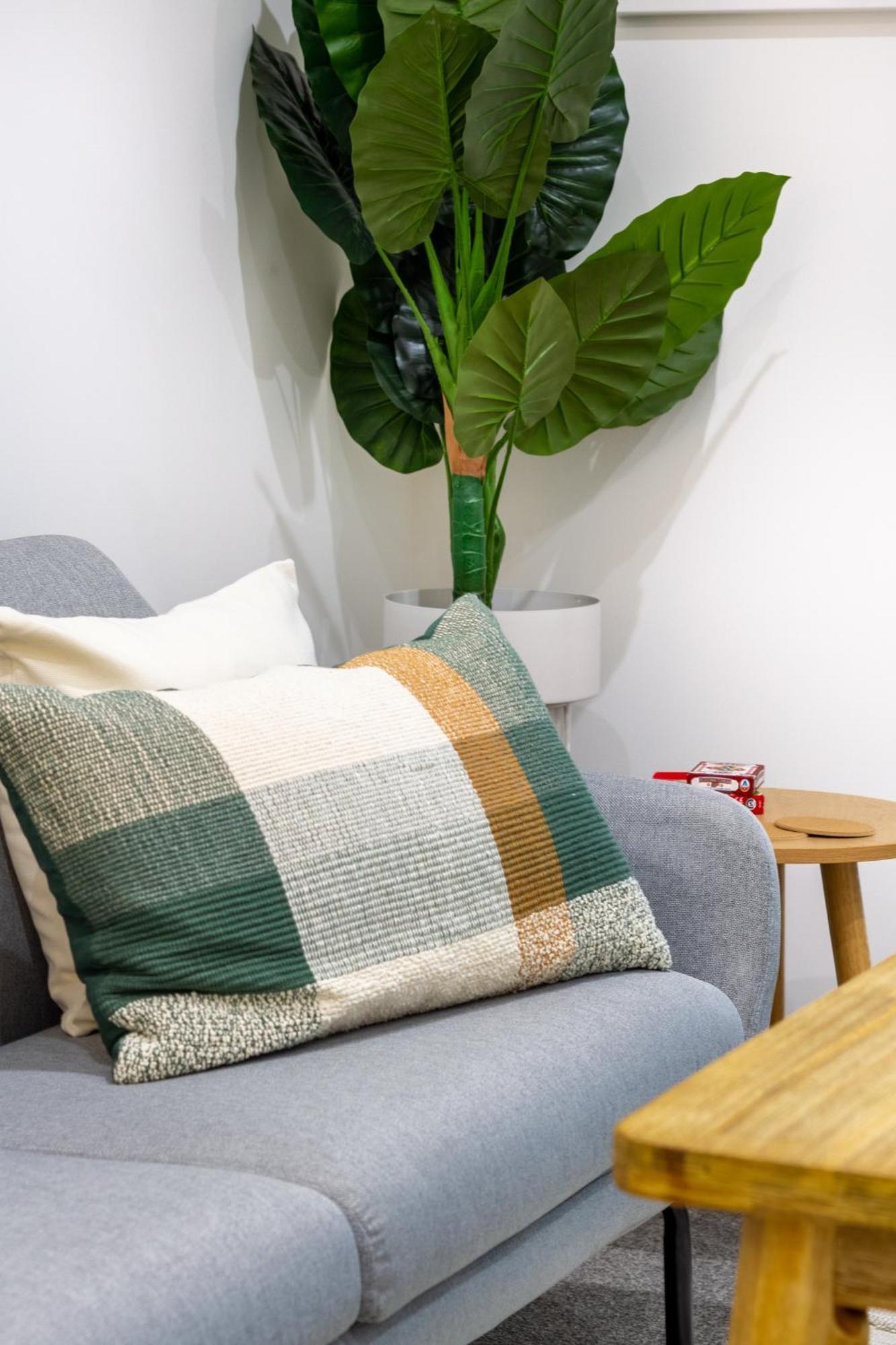 Apartment Urban Retreat: 2-br Gem In Central Christchurch