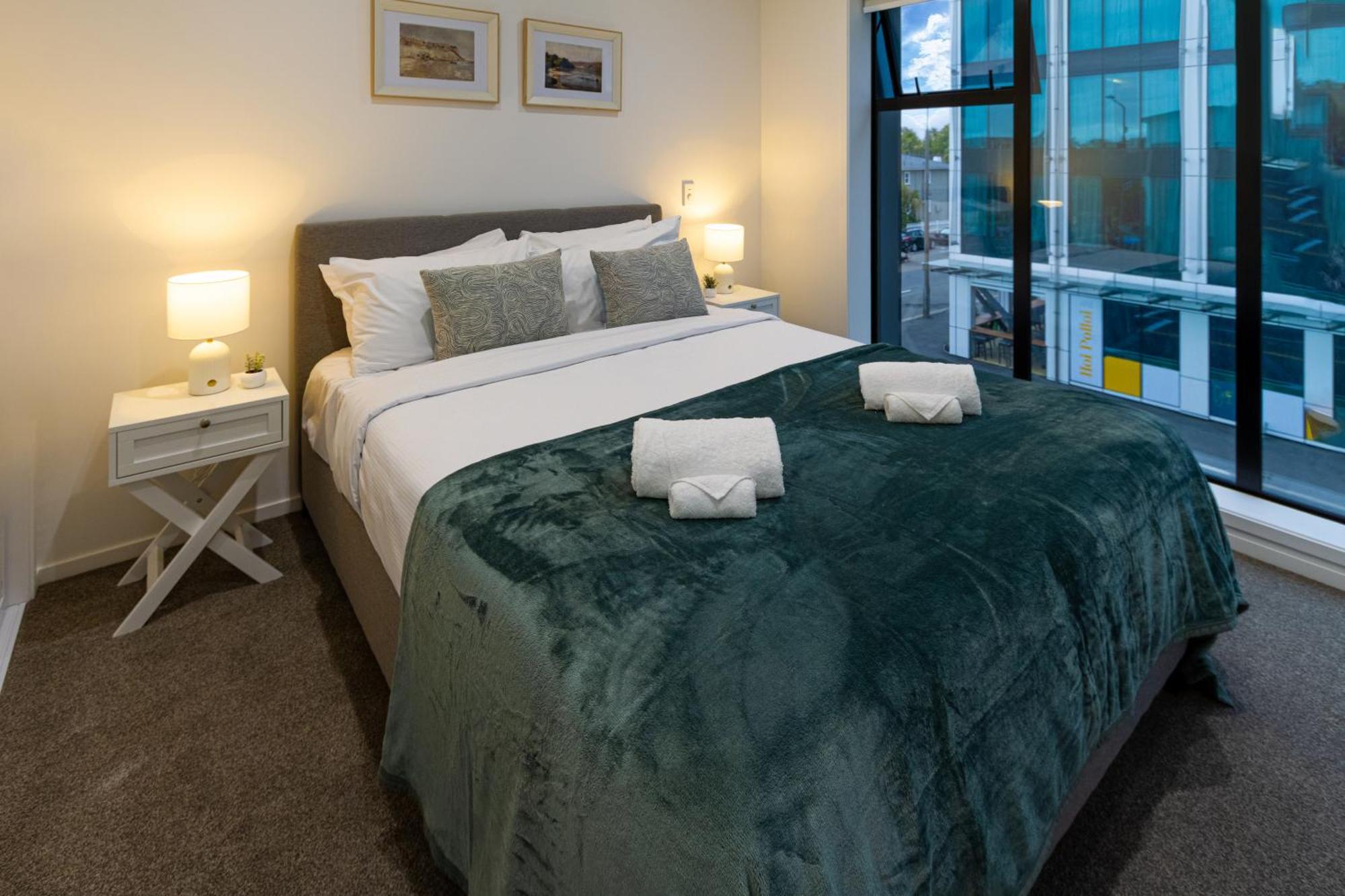 Urban Retreat: 2-br Gem In Central *