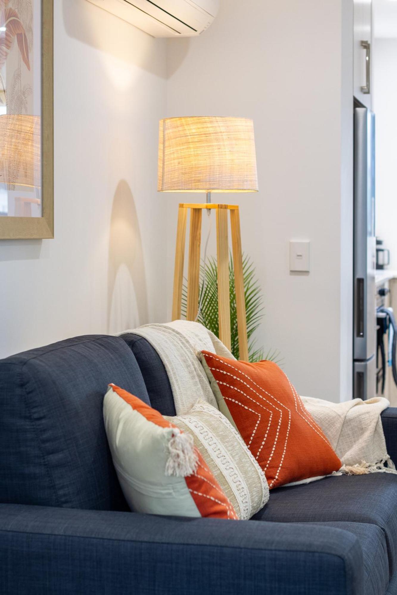 Modern Lifestyle: 2 Bedroom 1 Bath * Christchurch
