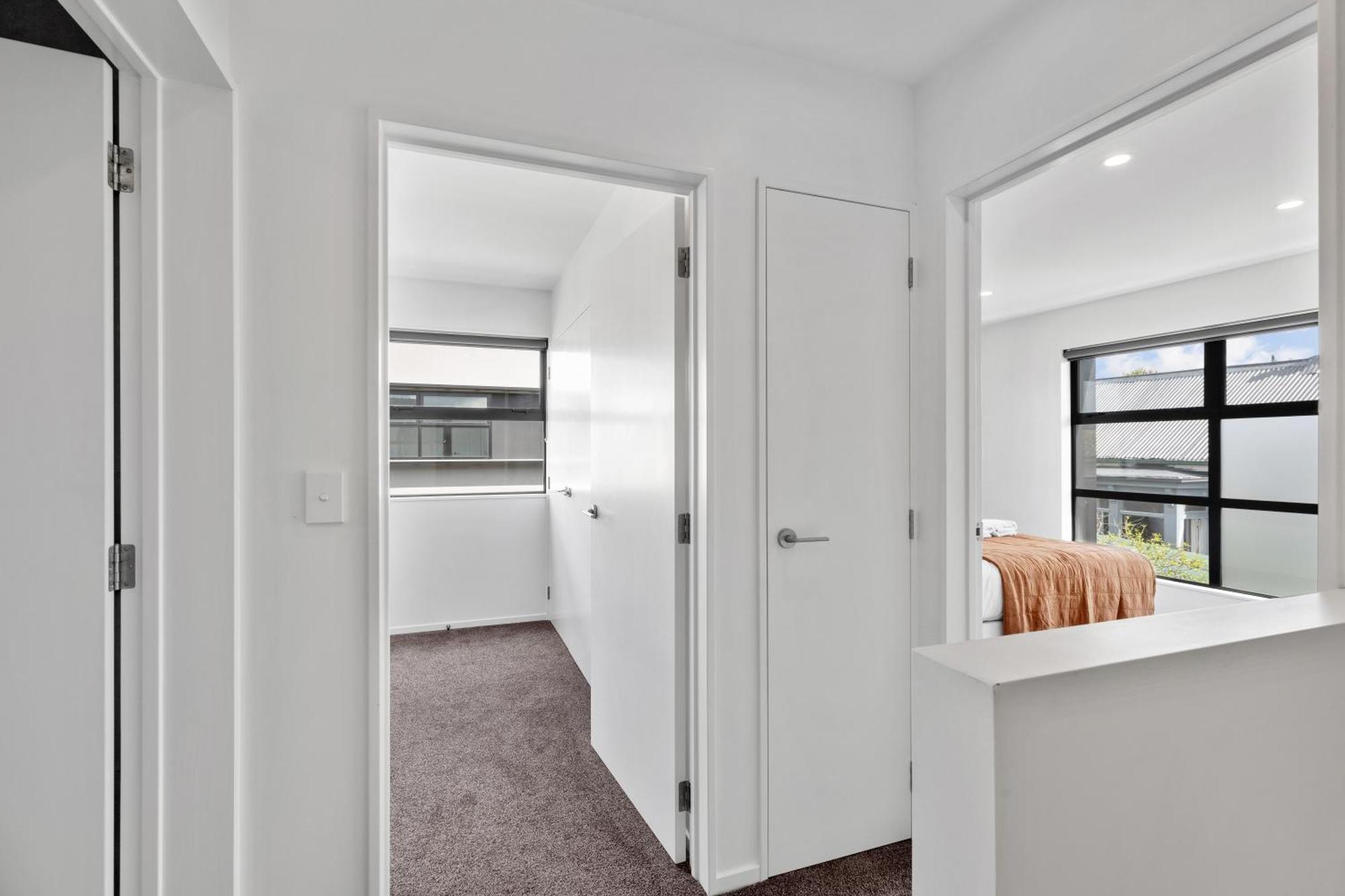 Apartment Peaceful Elegant Designated Park King Bed Christchurch
