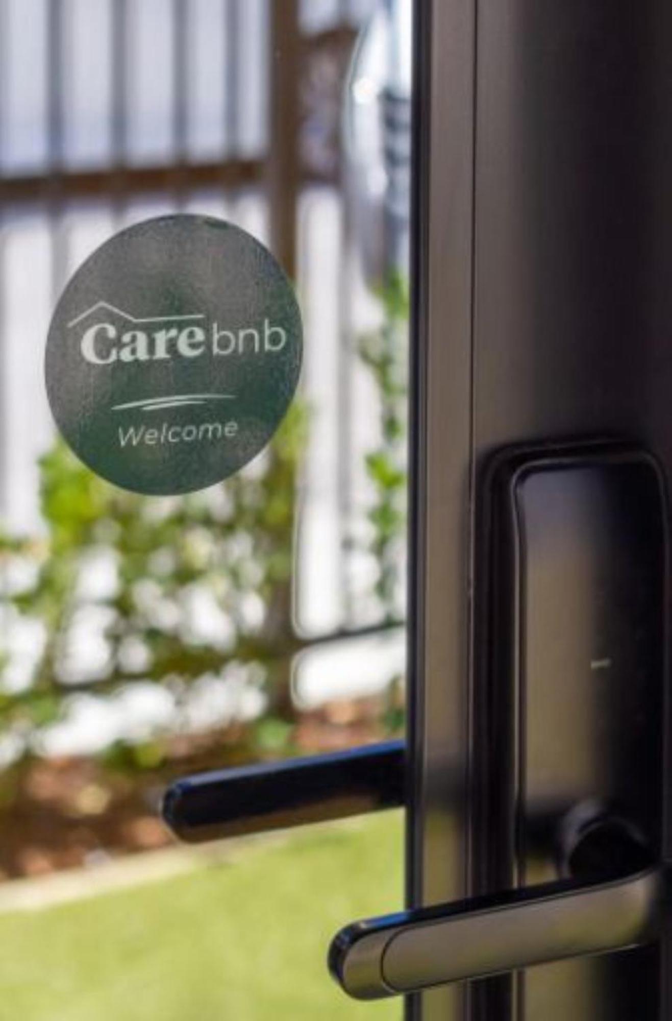Escape At The Park: 1 Bed 1 Bath W/carpark Apartment *
