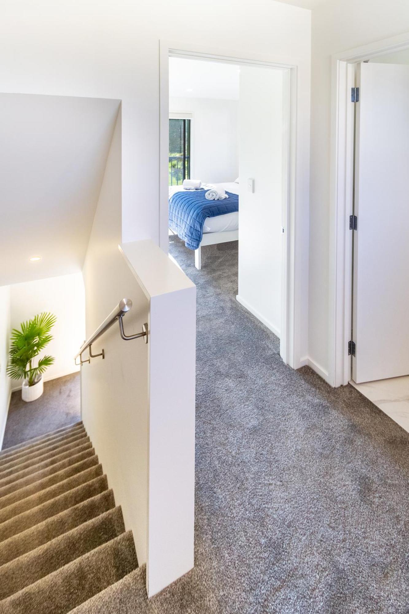 Apartment Escape At The Park: 1 Bed 1 Bath W/carpark