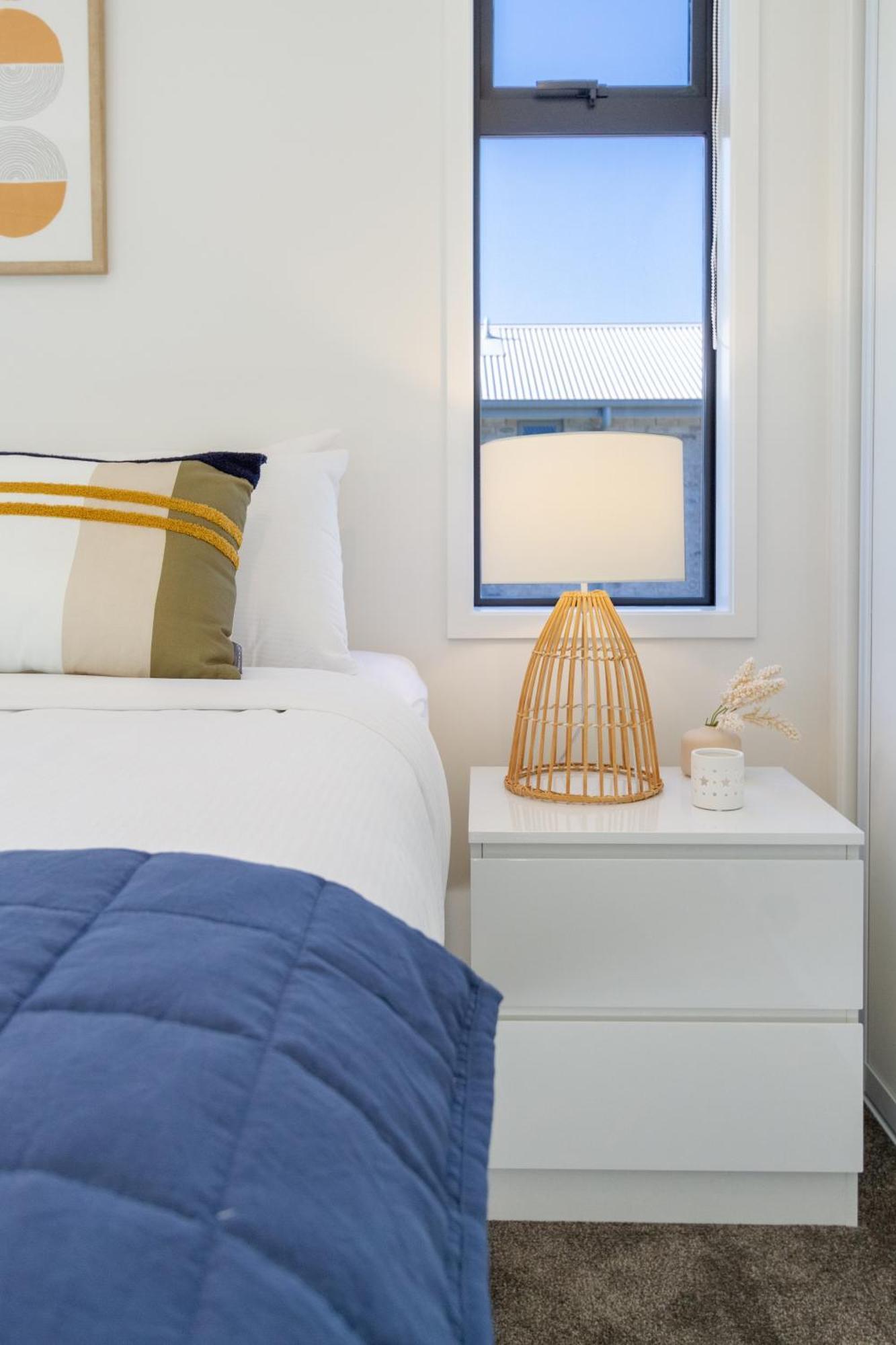 Escape At The Park: 1 Bed 1 Bath W/carpark Apartment