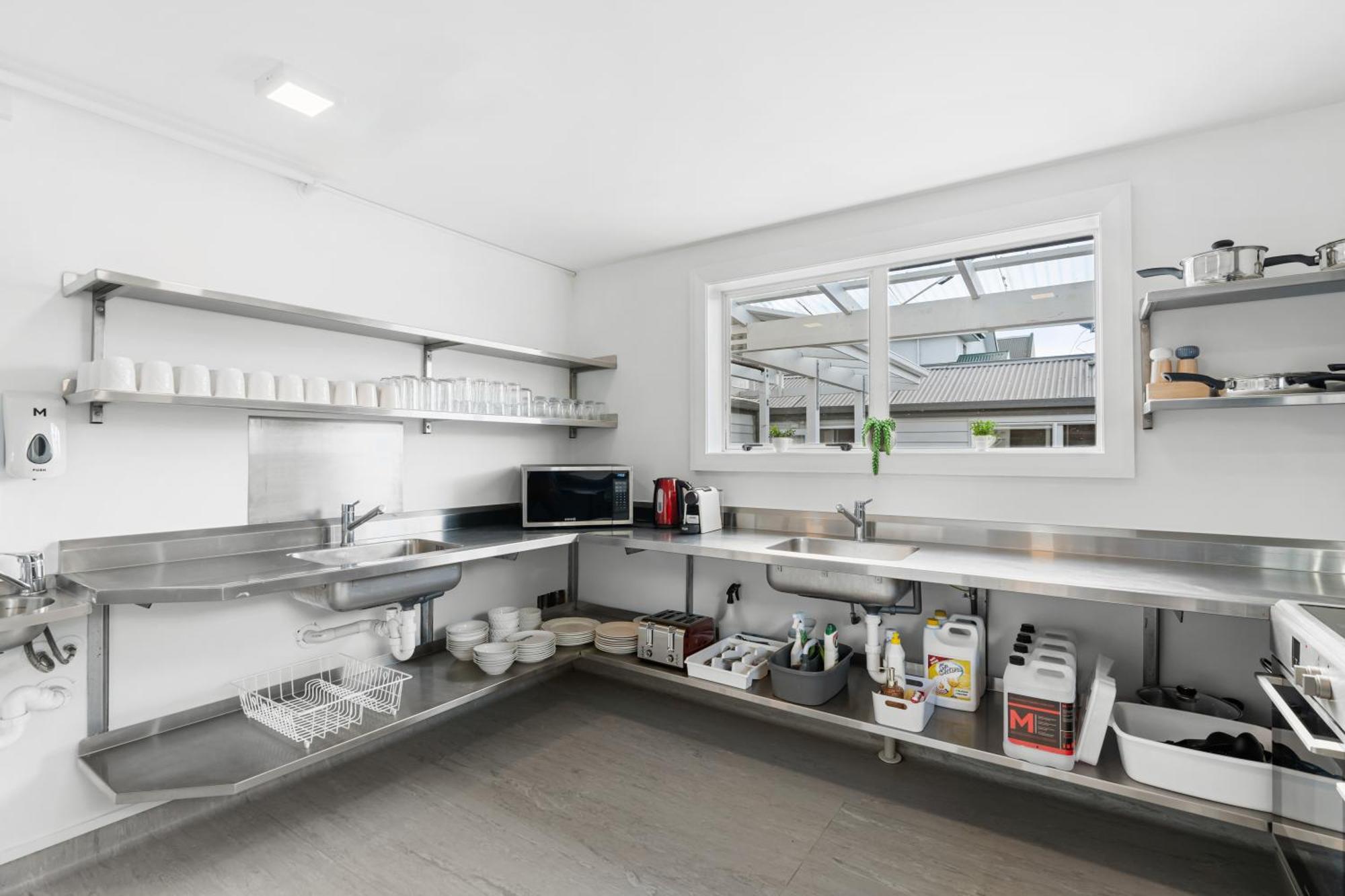 Villa The Ultimate In - Sleeps Up To 33-guests Christchurch