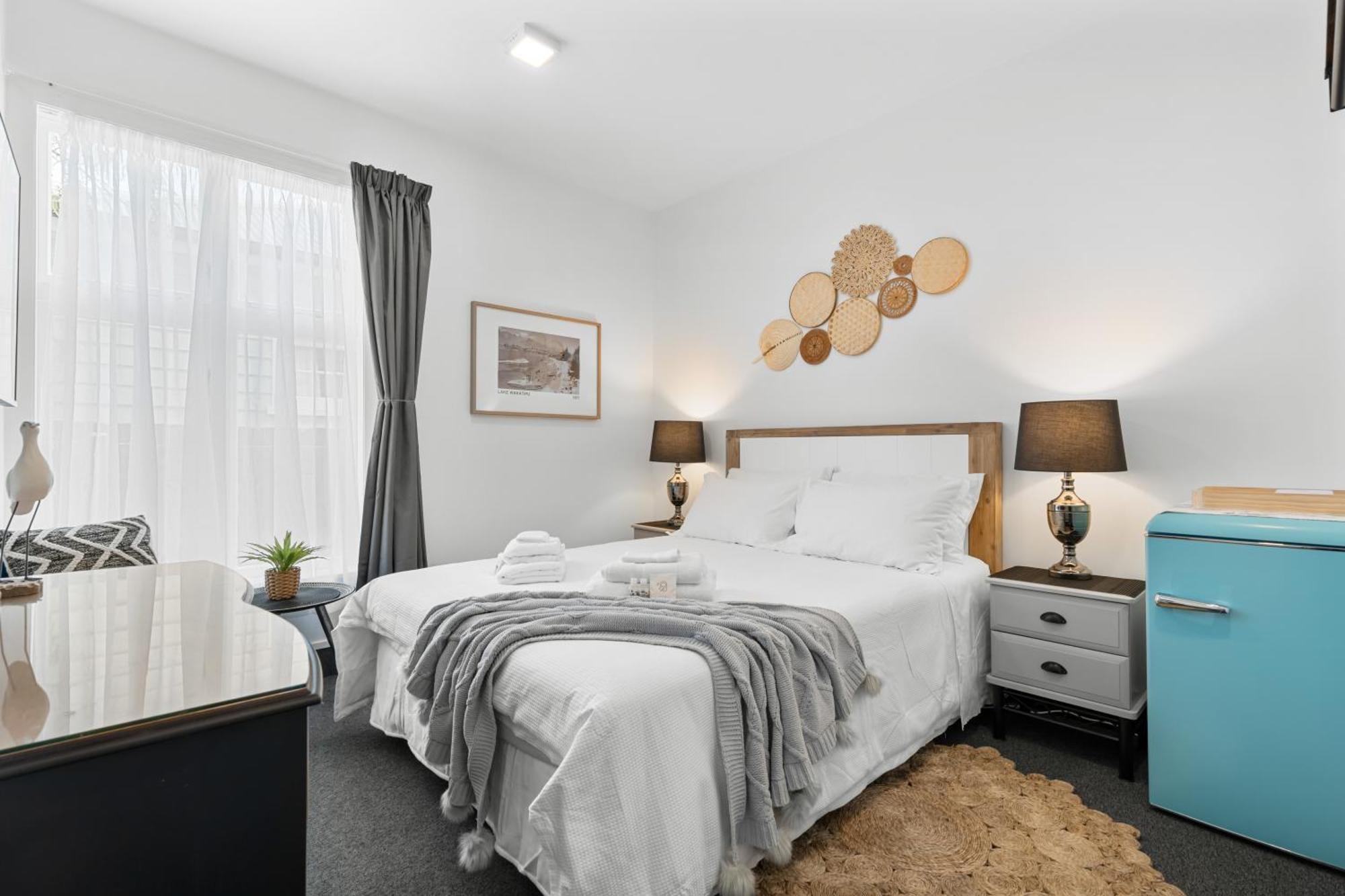 Villa The Ultimate In - Sleeps Up To 33-guests Christchurch