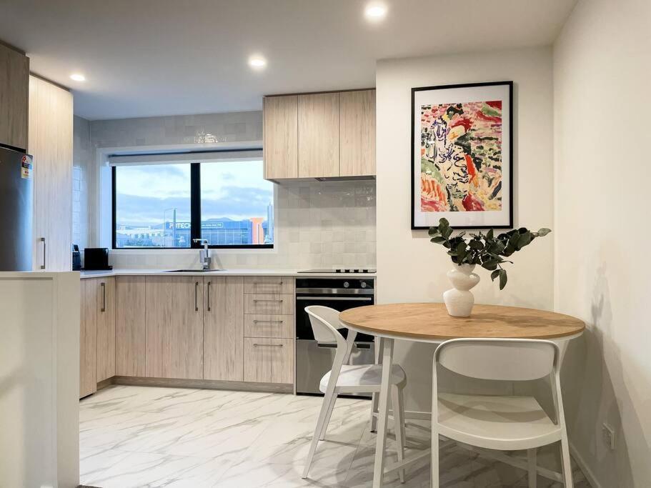 Chic Centre Townhouse Apartment