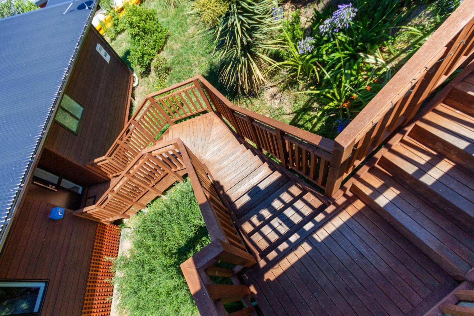 Panoramic Views From Spacious New House *