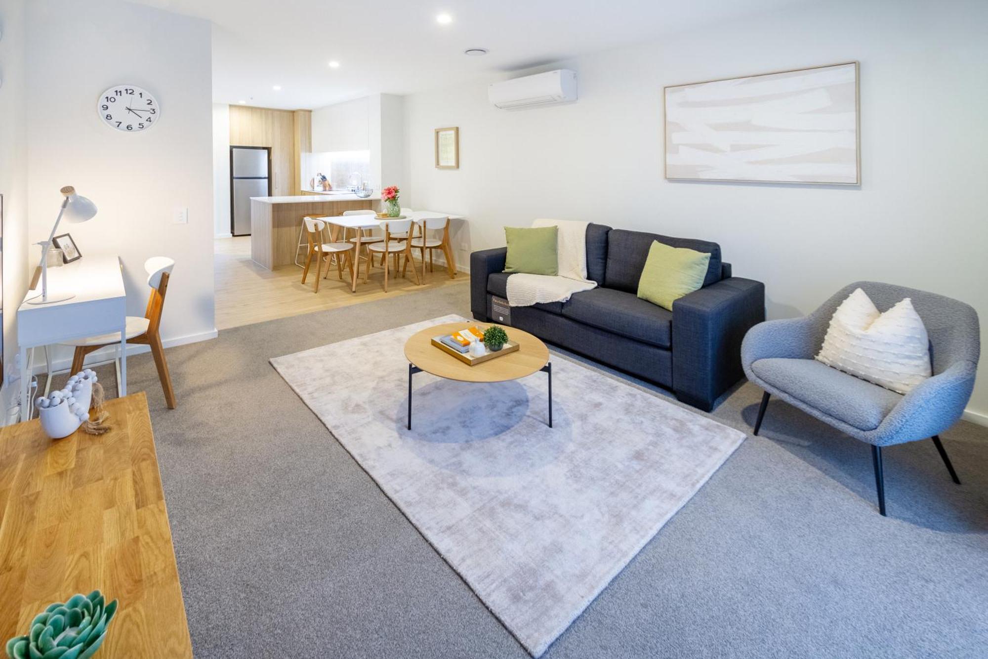 Cozy And Chic In Christchurch