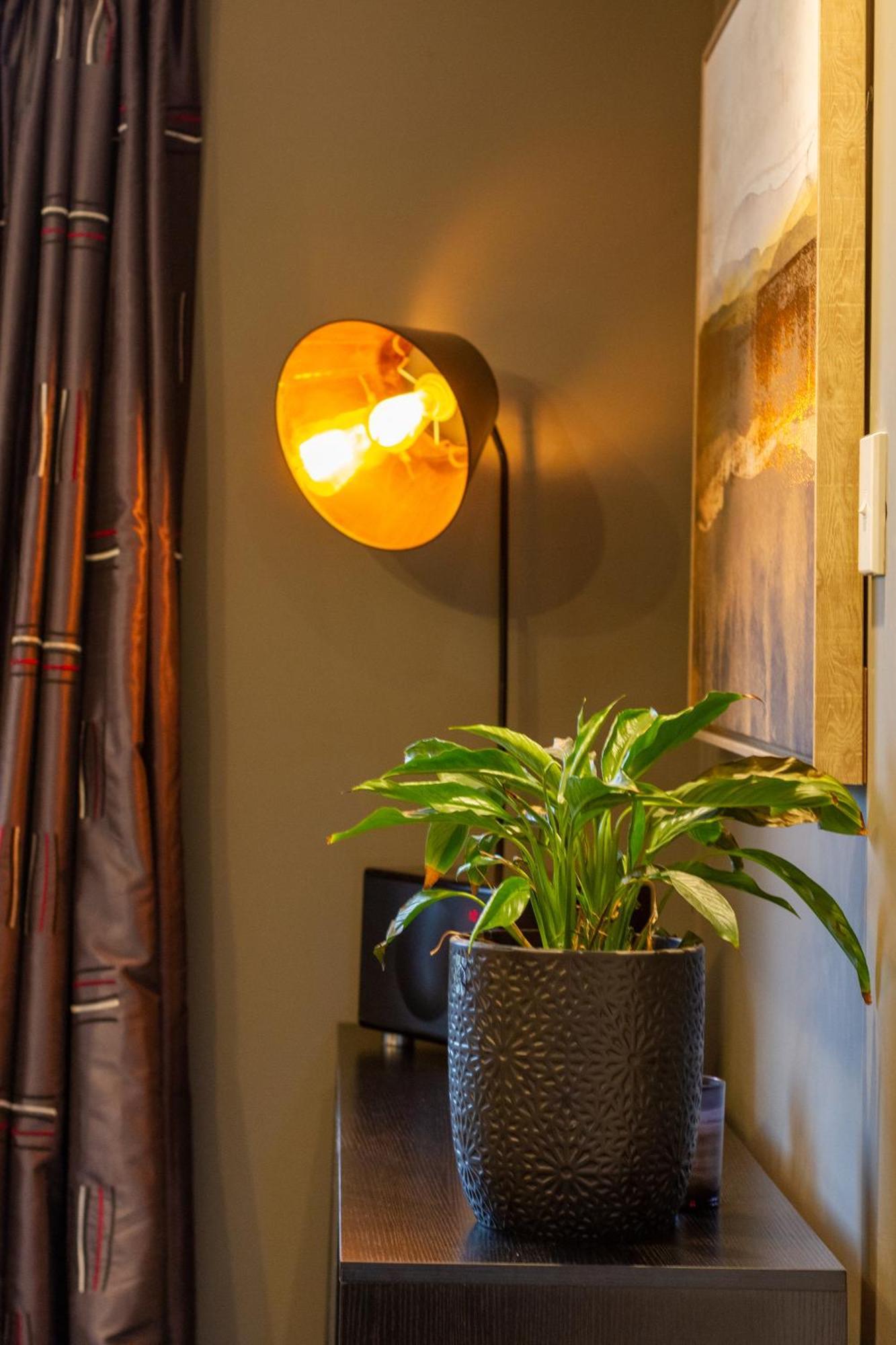 Modern Comforts In Hoon Hay Apartment *