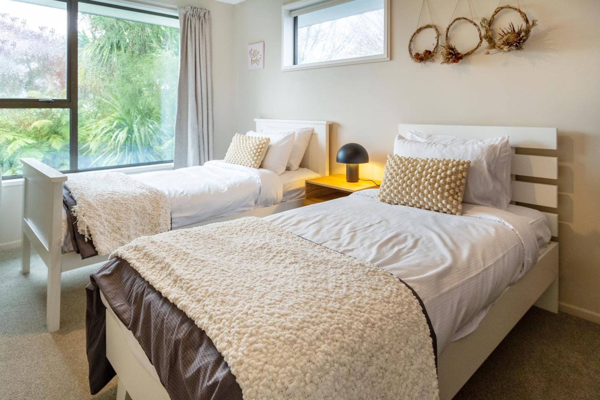 Modern Comforts In Hoon Hay * Christchurch