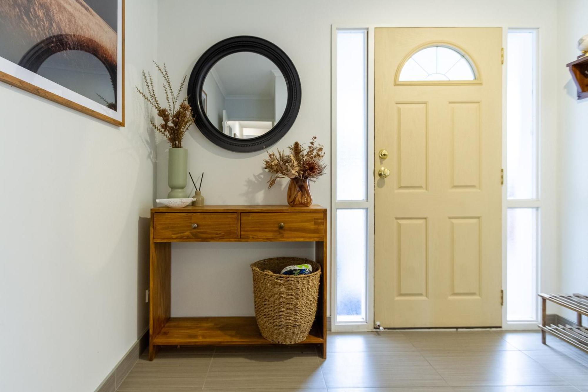 Modern Comforts In Hoon Hay * Christchurch
