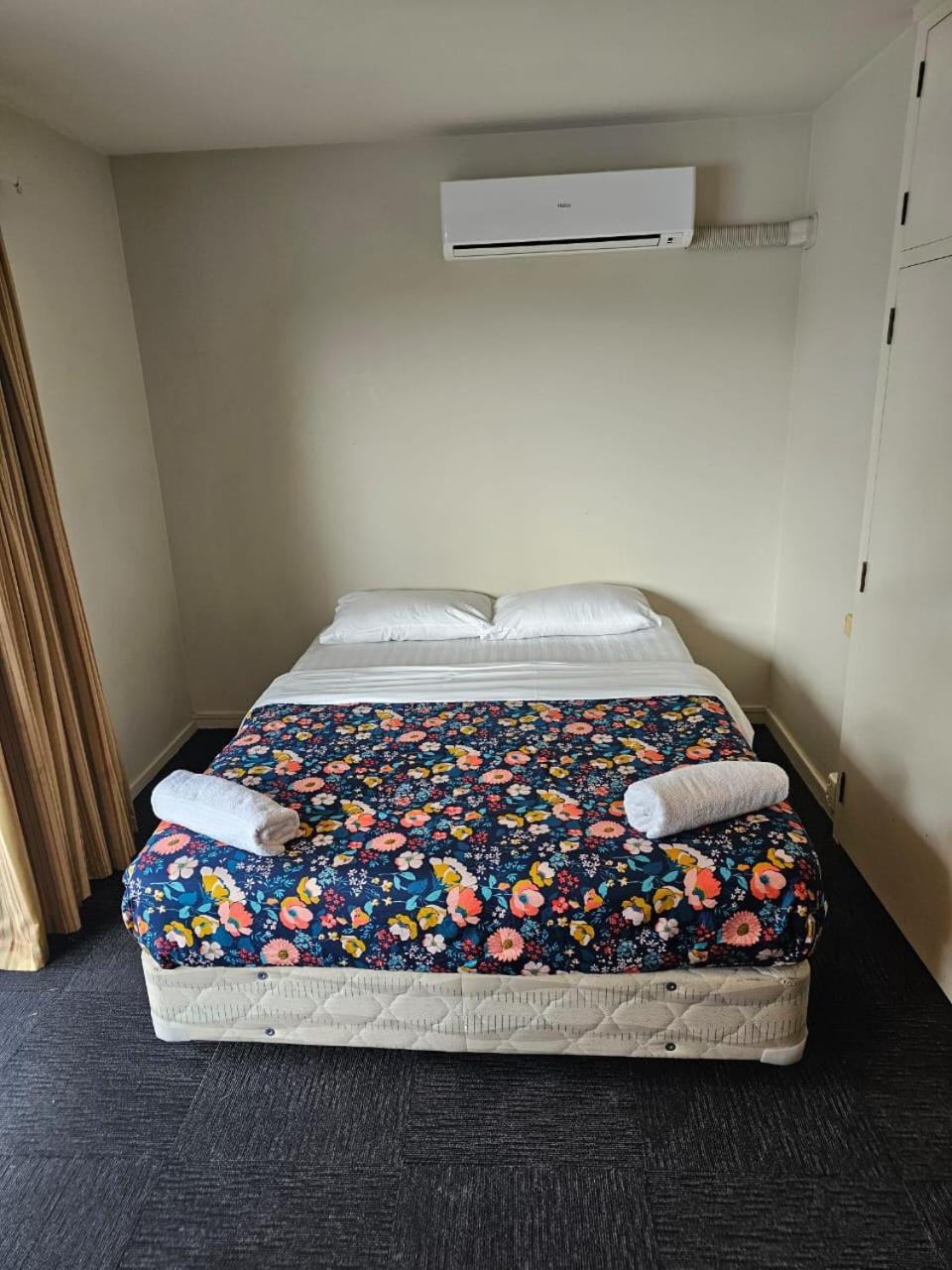 Motel Middlepark 3*