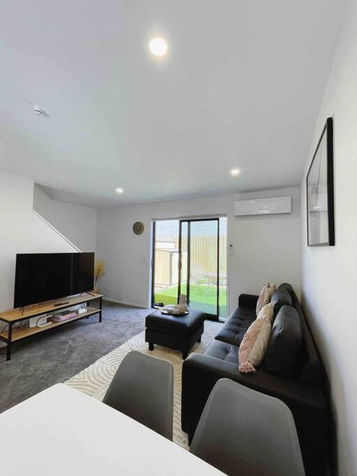 Convenience At The Salt District Apartment