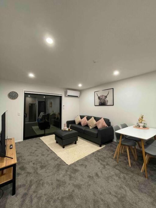 Apartment Convenience At The Salt District Christchurch
