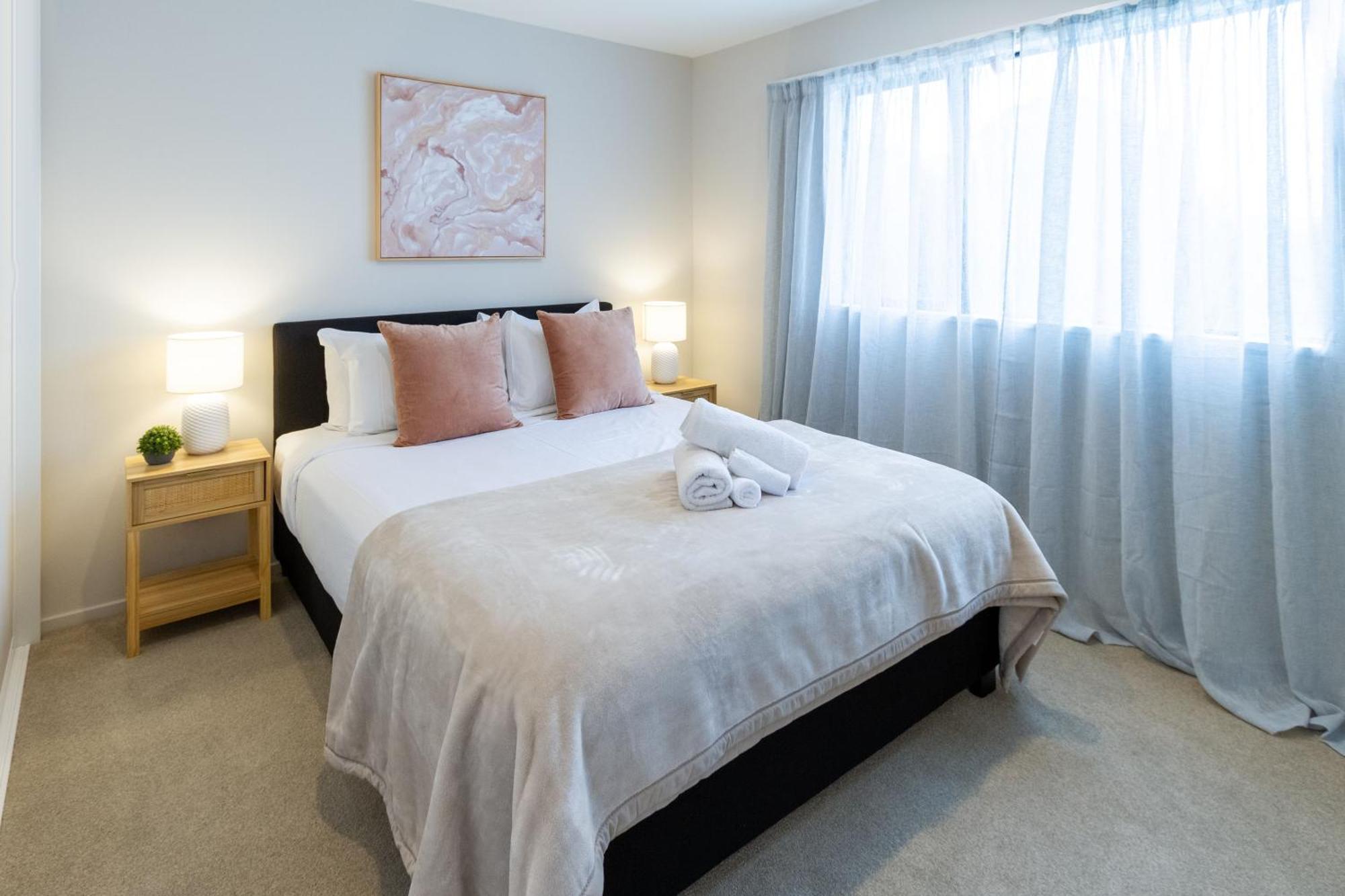 Apartment Church Corner, Parking And Large Living Area Christchurch