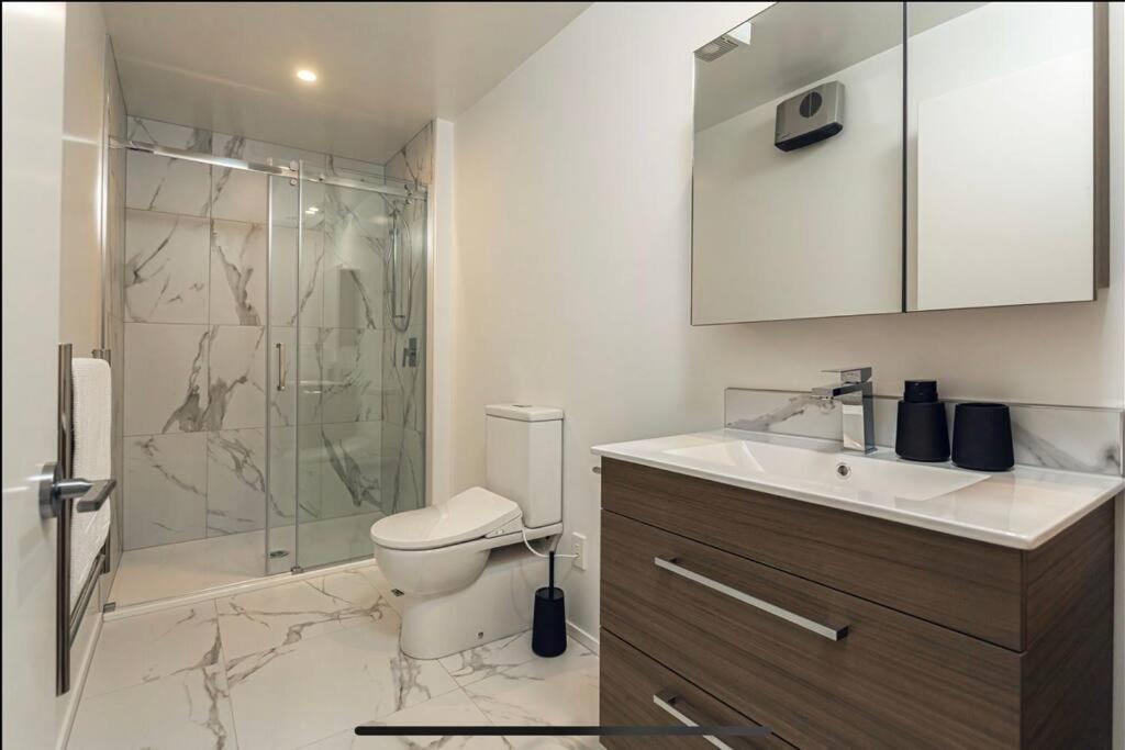 Centre Close To Hagley Park Apartment *