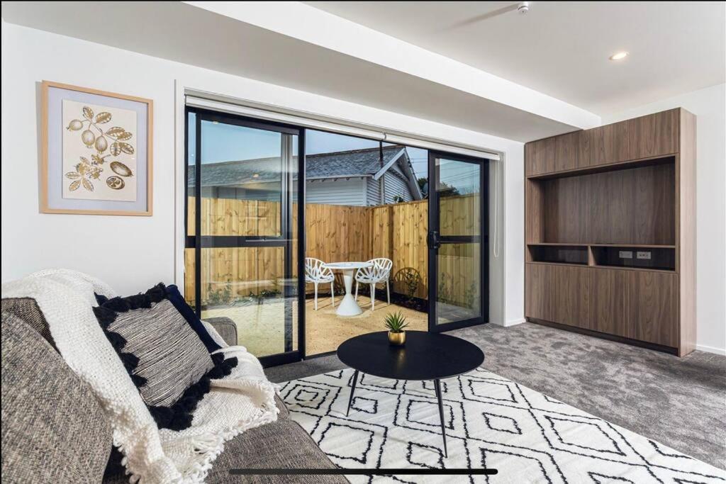 Centre Close To Hagley Park *