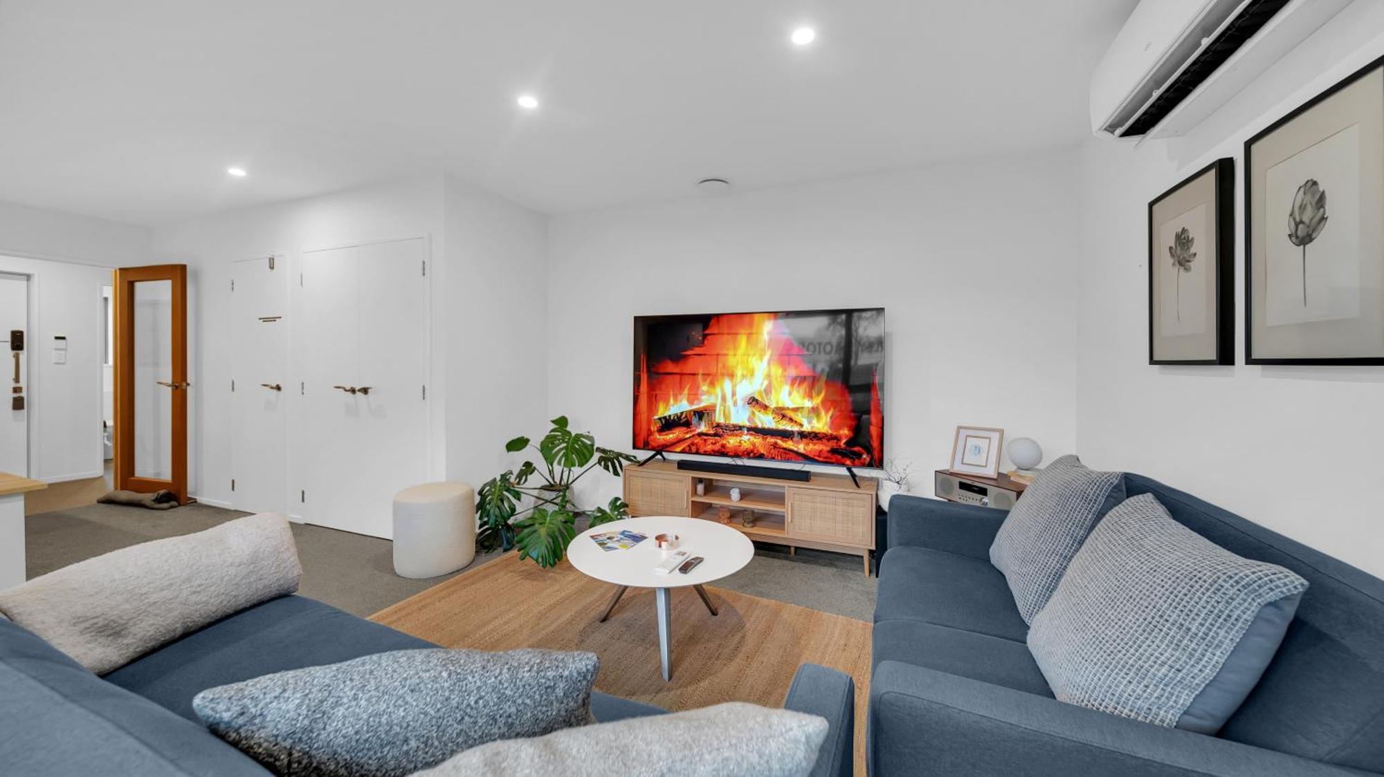 Ralph's Little With 2 Bedrooms * Christchurch