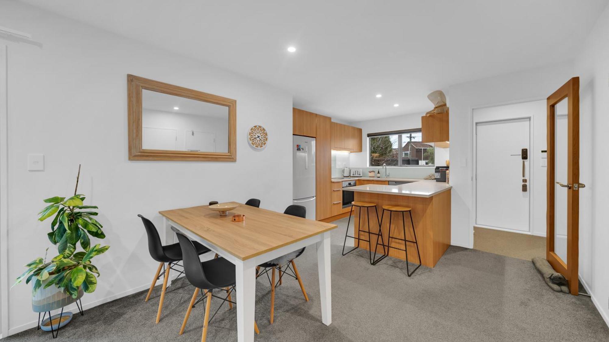 Ralph's Little With 2 Bedrooms