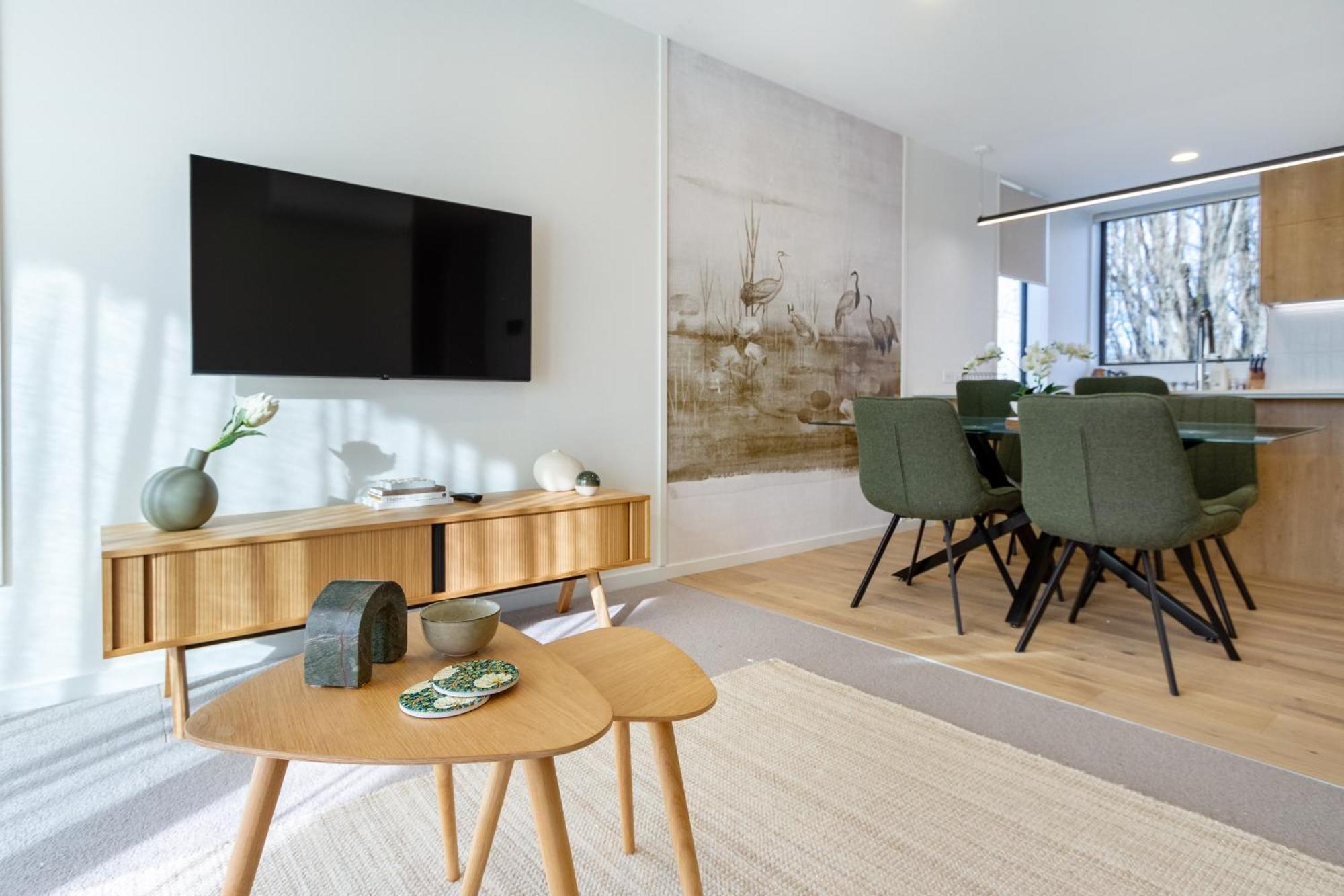 Warm With 2 Free Carparks Apartment Christchurch