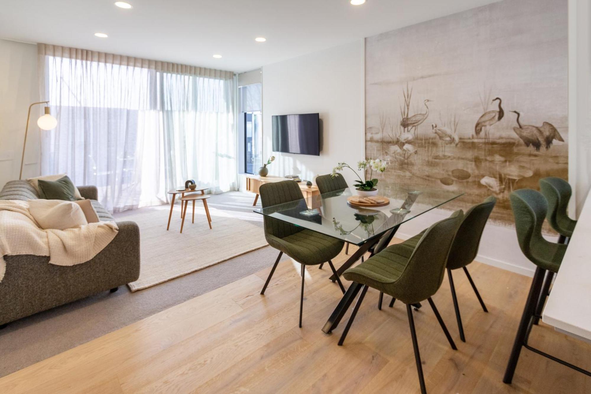Apartment Warm With 2 Free Carparks