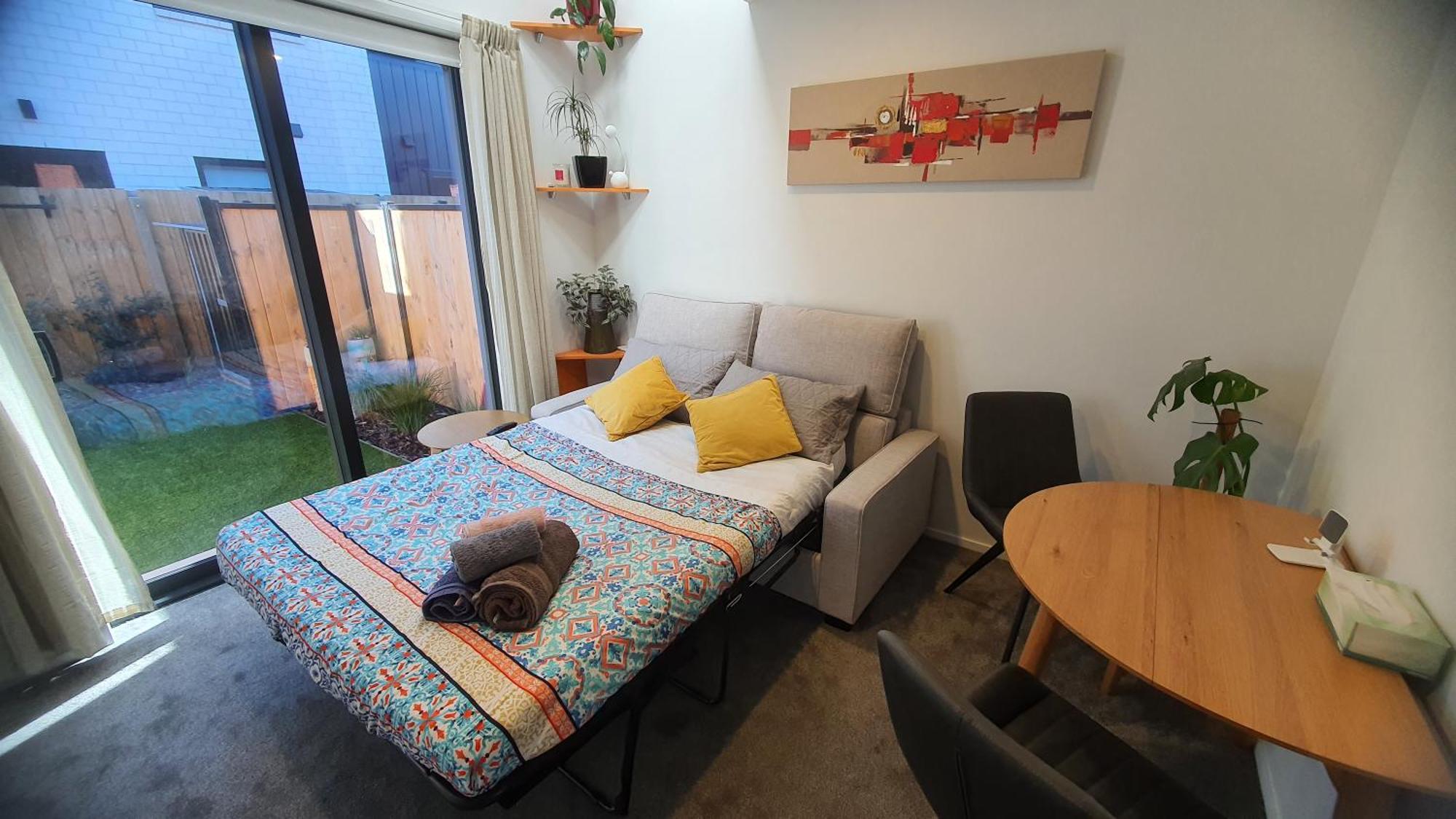 Modern Loft In Cbd With Private Courtyard