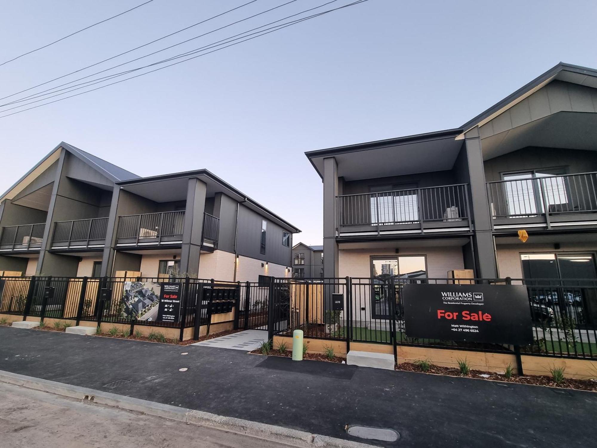 Apartment Brand New On Wilmer *