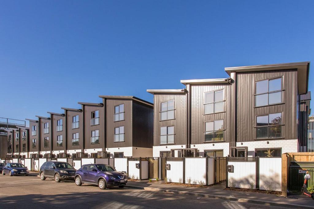 New 2bdrm 2brm Hospital Cbd Hagley Park Locationn Christchurch