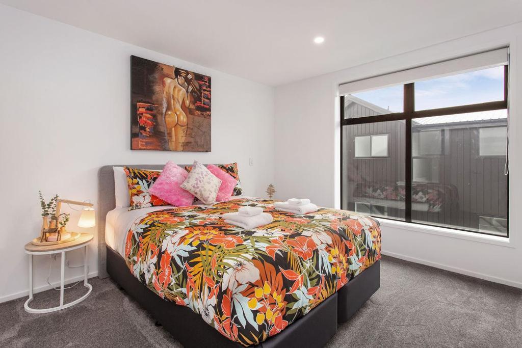 New 2bdrm 2brm Hospital Cbd Hagley Park Locationn