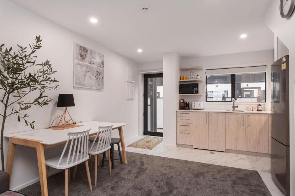 Apartment New 2bdrm 2brm Hospital Cbd Hagley Park Locationn Christchurch