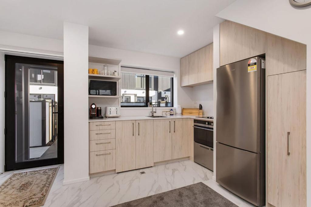New 2bdrm 2brm Hospital Cbd Hagley Park Locationn Christchurch