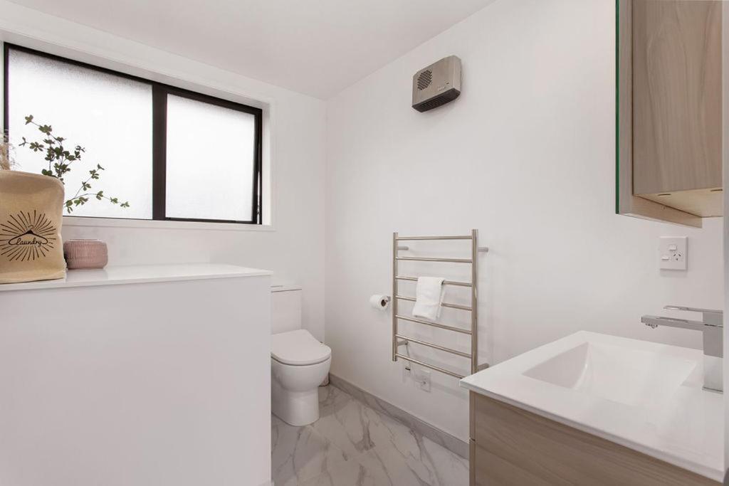 Apartment New 2bdrm 2brm Hospital Cbd Hagley Park Locationn *