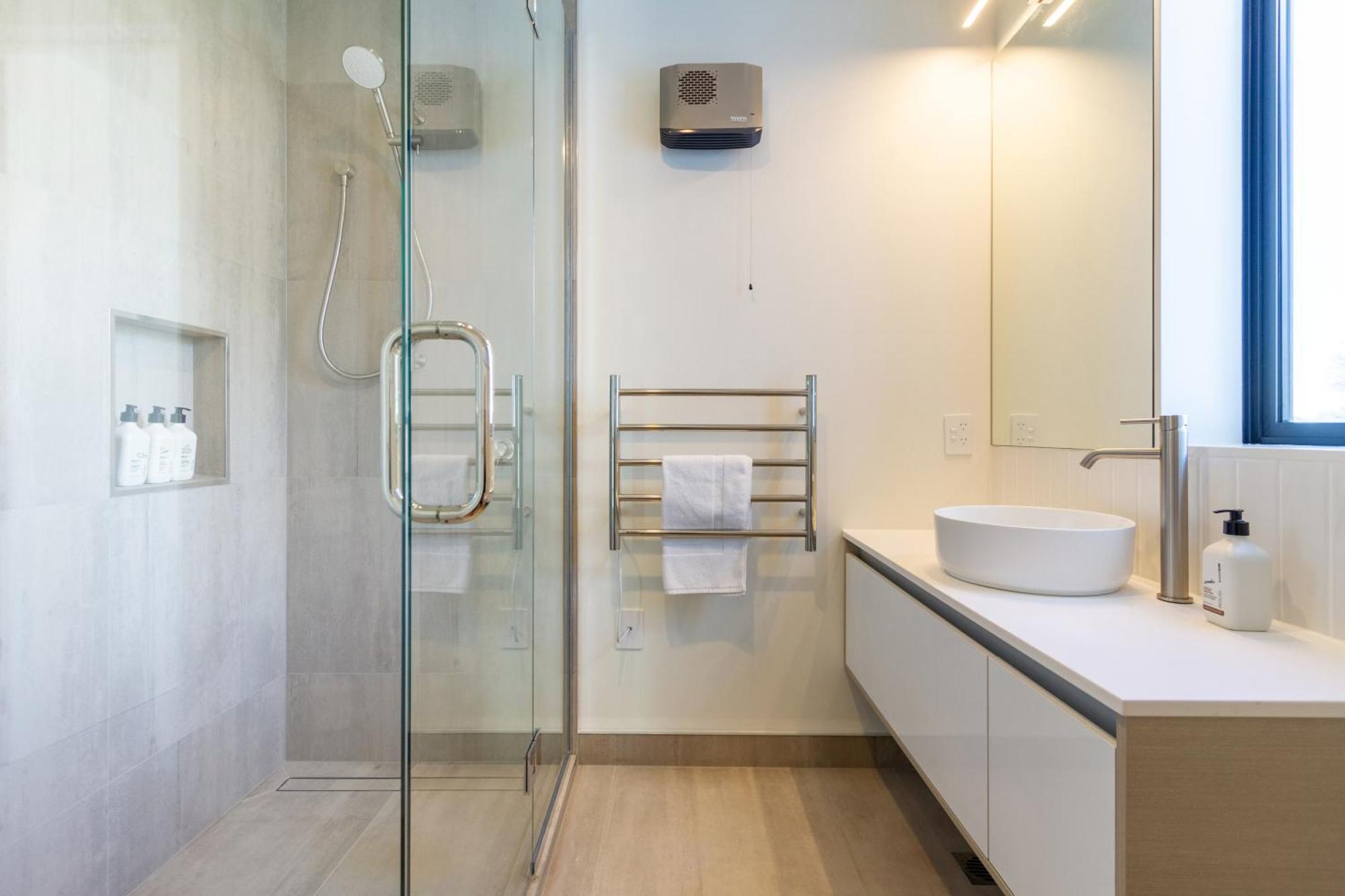 Apartment Getaway On Manchester Street - Carpark,
